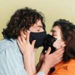 enfermedad-del-beso-protege-tu-salud-bucal-de-sus-efectos